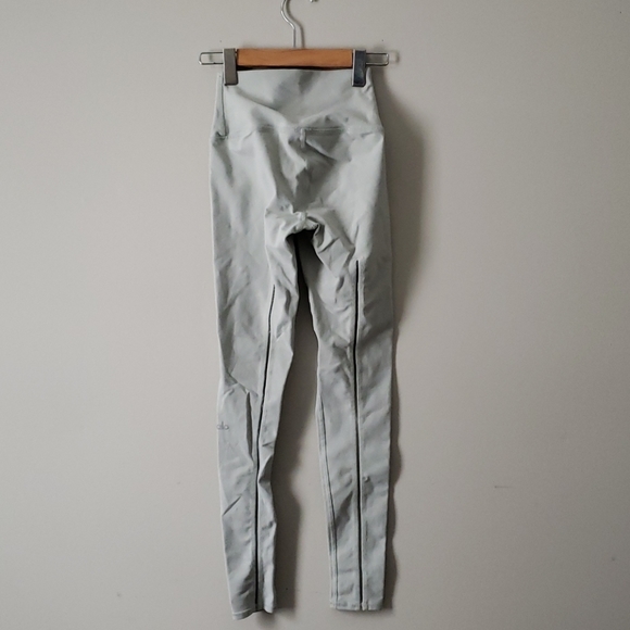 Alo yoga Sage green leggings with elastic detail - Picture 2 of 6